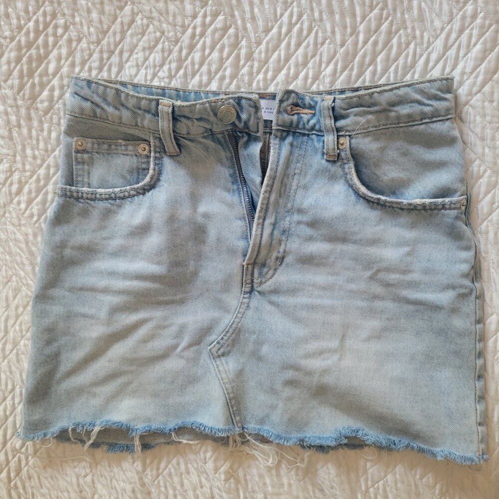 Zara Light Wash Denim Mini Skirt - Picture 4 of 7